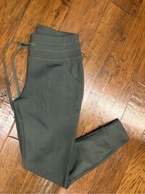 Grace & Lace Olive Green Ribbed Jogger Pants